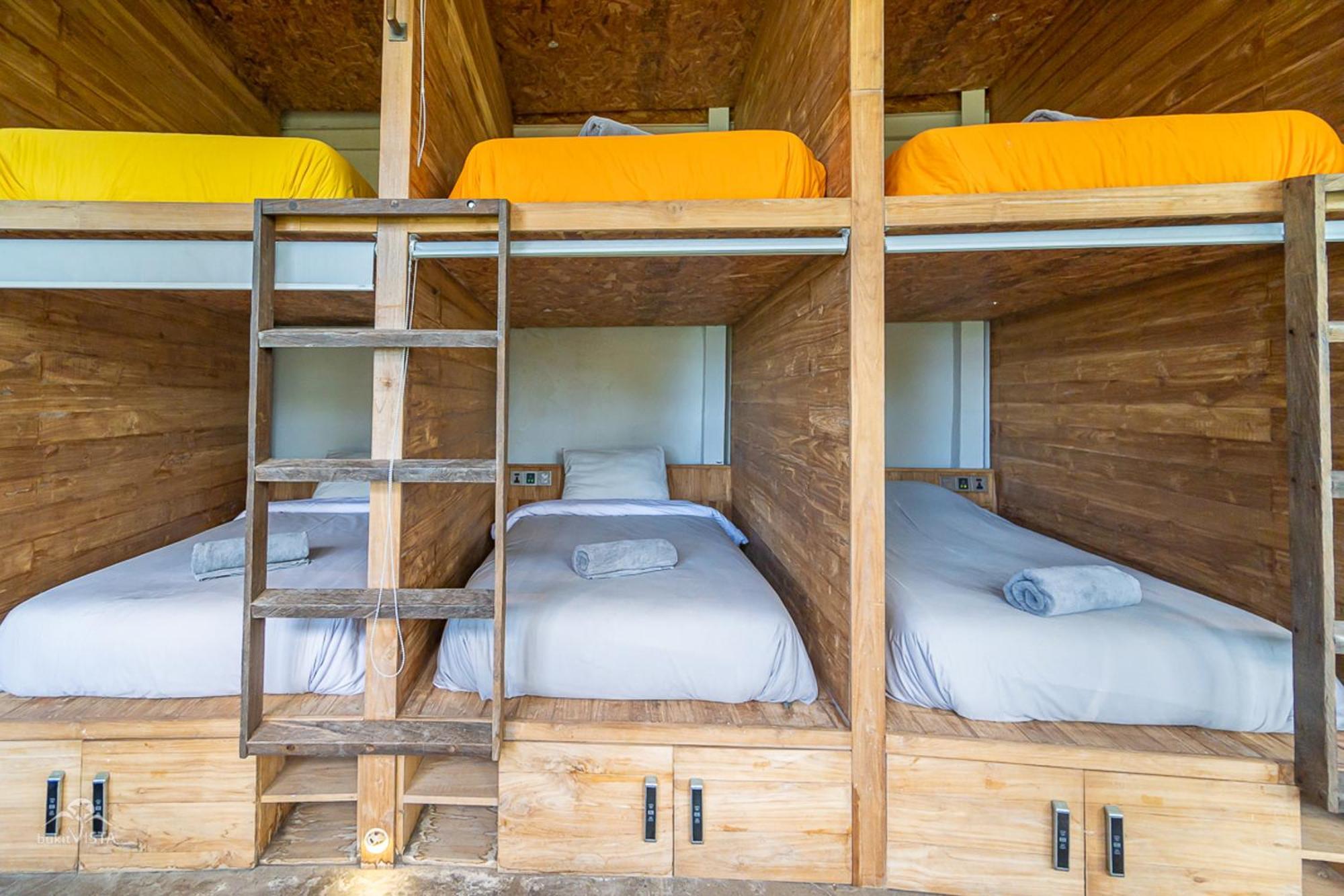Bong Hostel Nusa Lembongan Exteriör bild