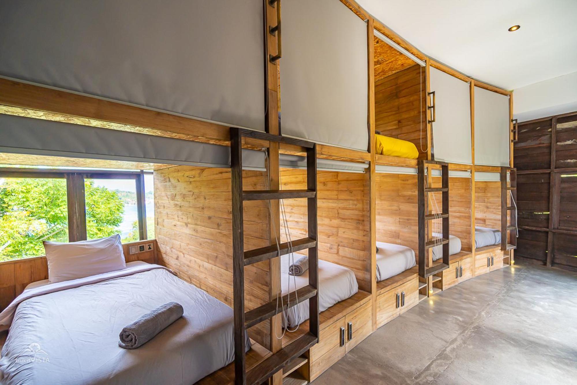 Bong Hostel Nusa Lembongan Exteriör bild