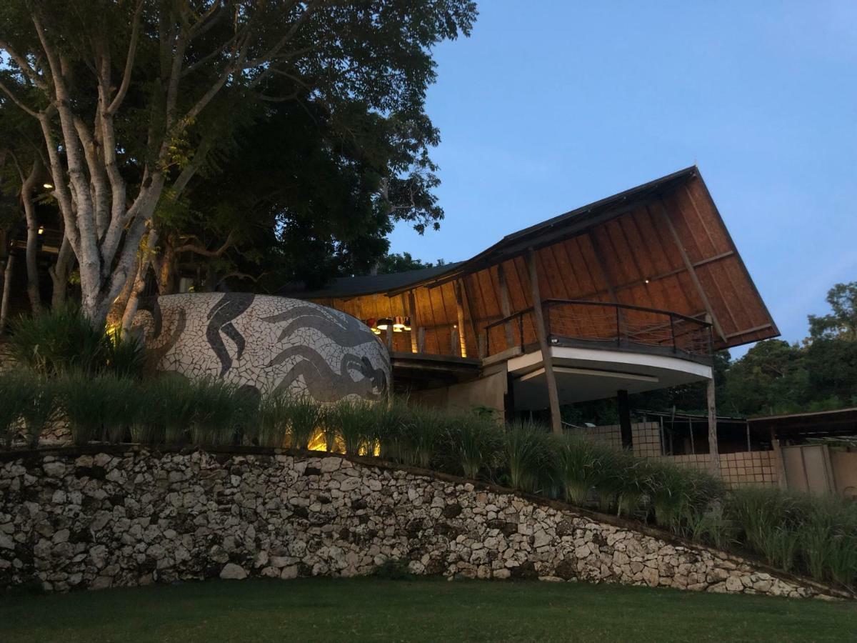 Bong Hostel Nusa Lembongan Exteriör bild
